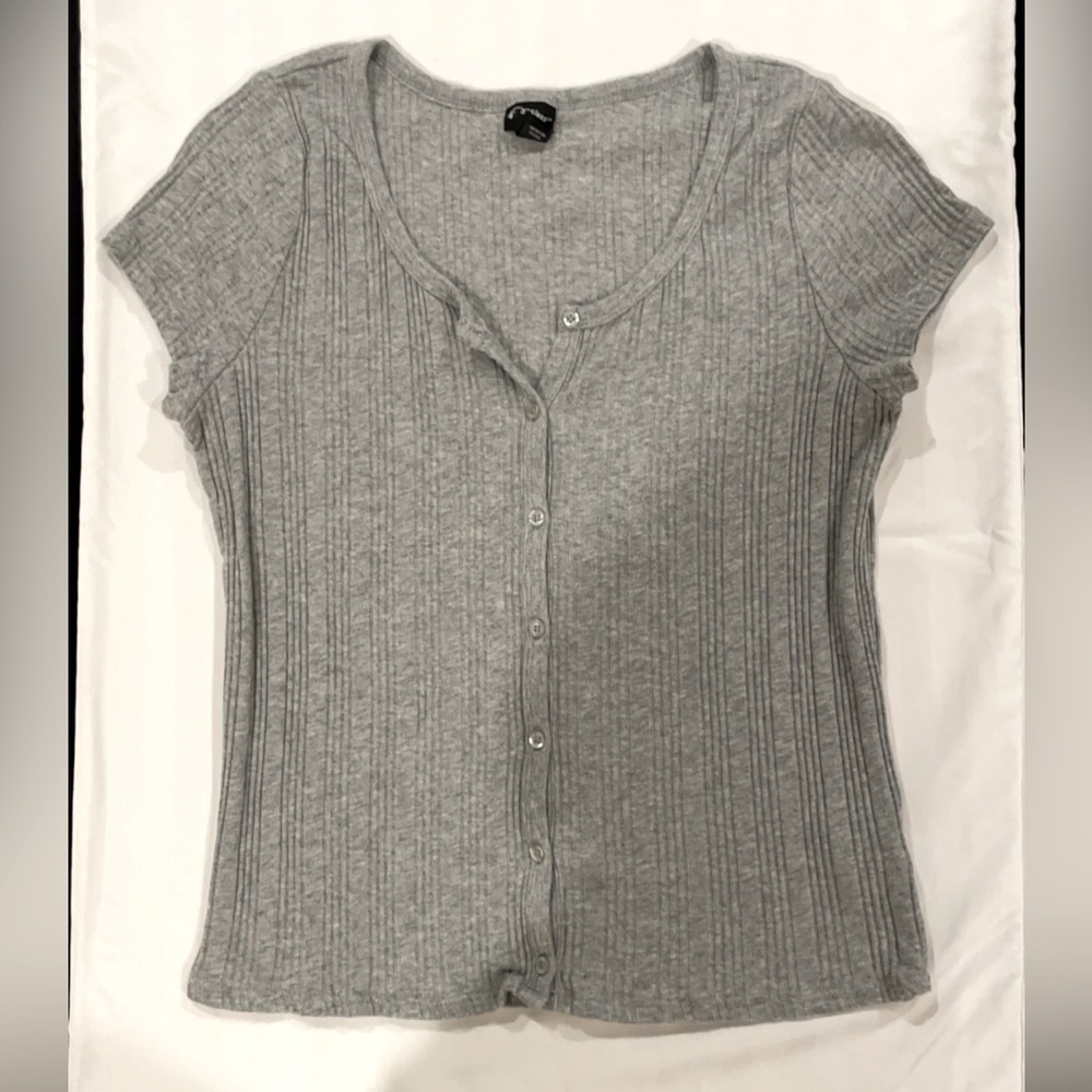 Girls Gray Ribbed Button Down Shirt